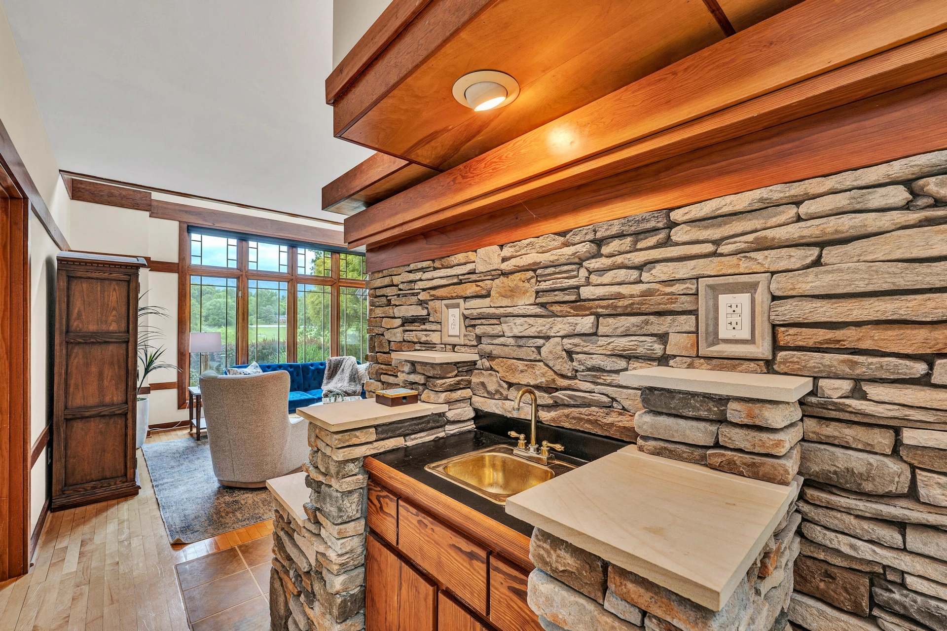 1560 Lee LN - Photo 13