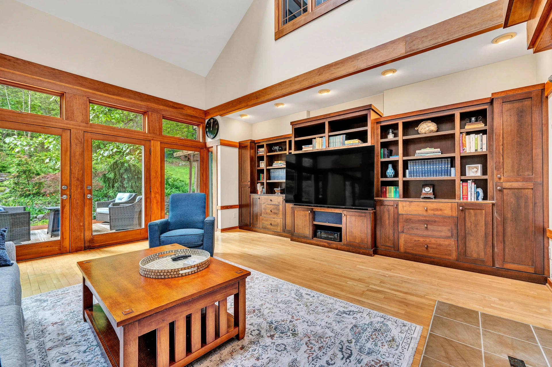 1560 Lee LN - Photo 17