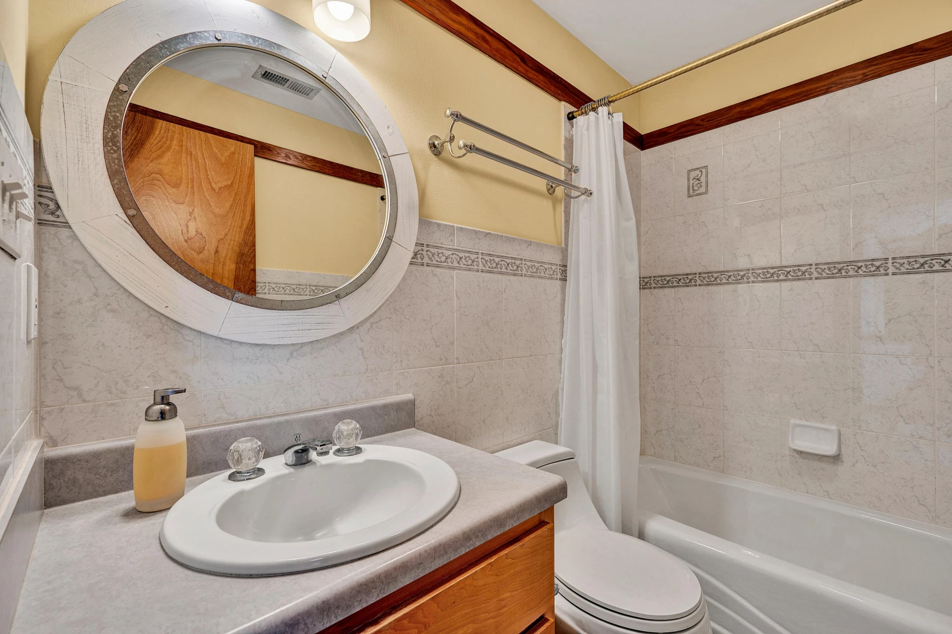 1560 Lee LN - Photo 42