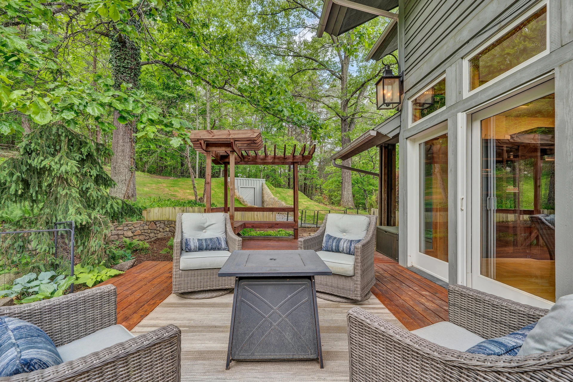 1560 Lee LN - Photo 49
