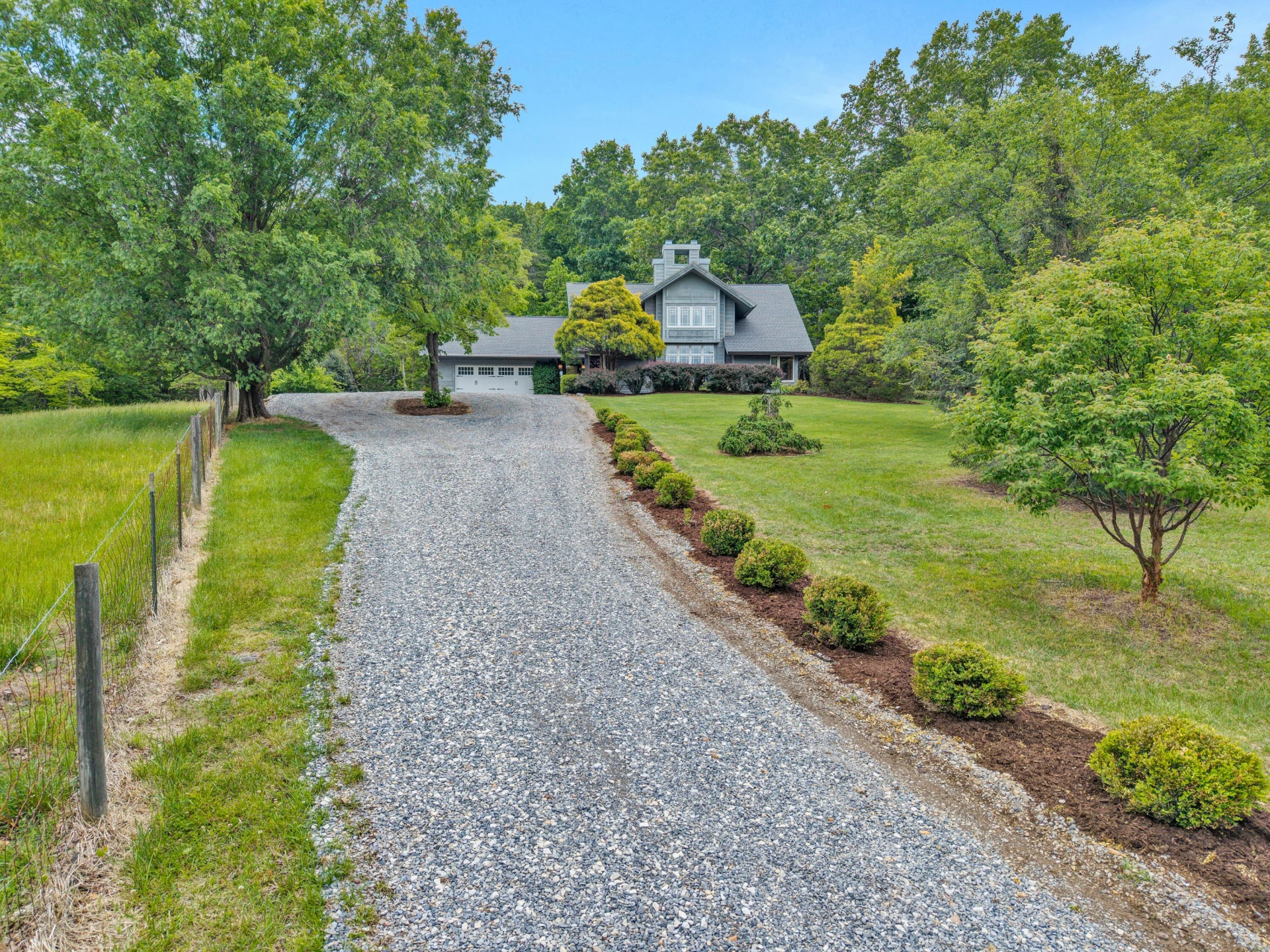 1560 Lee LN - Photo 66