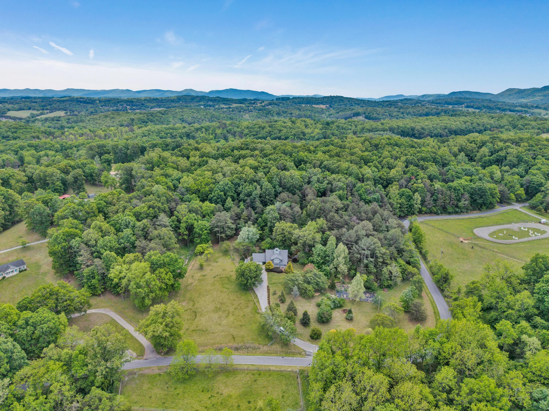 1560 Lee LN - Photo 68
