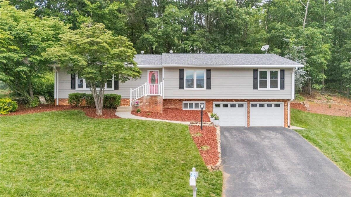 6132 Flamingo DR - Photo 2