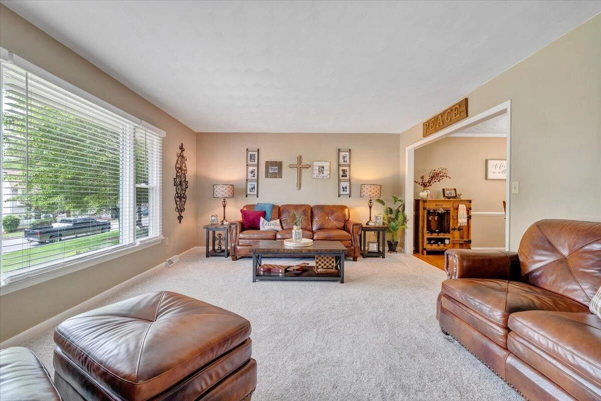 6132 Flamingo DR - Photo 10