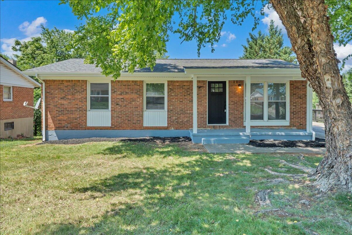 1072 Maywood DR