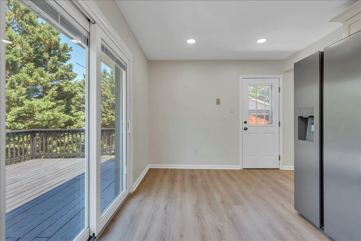 1072 Maywood DR - Photo 13