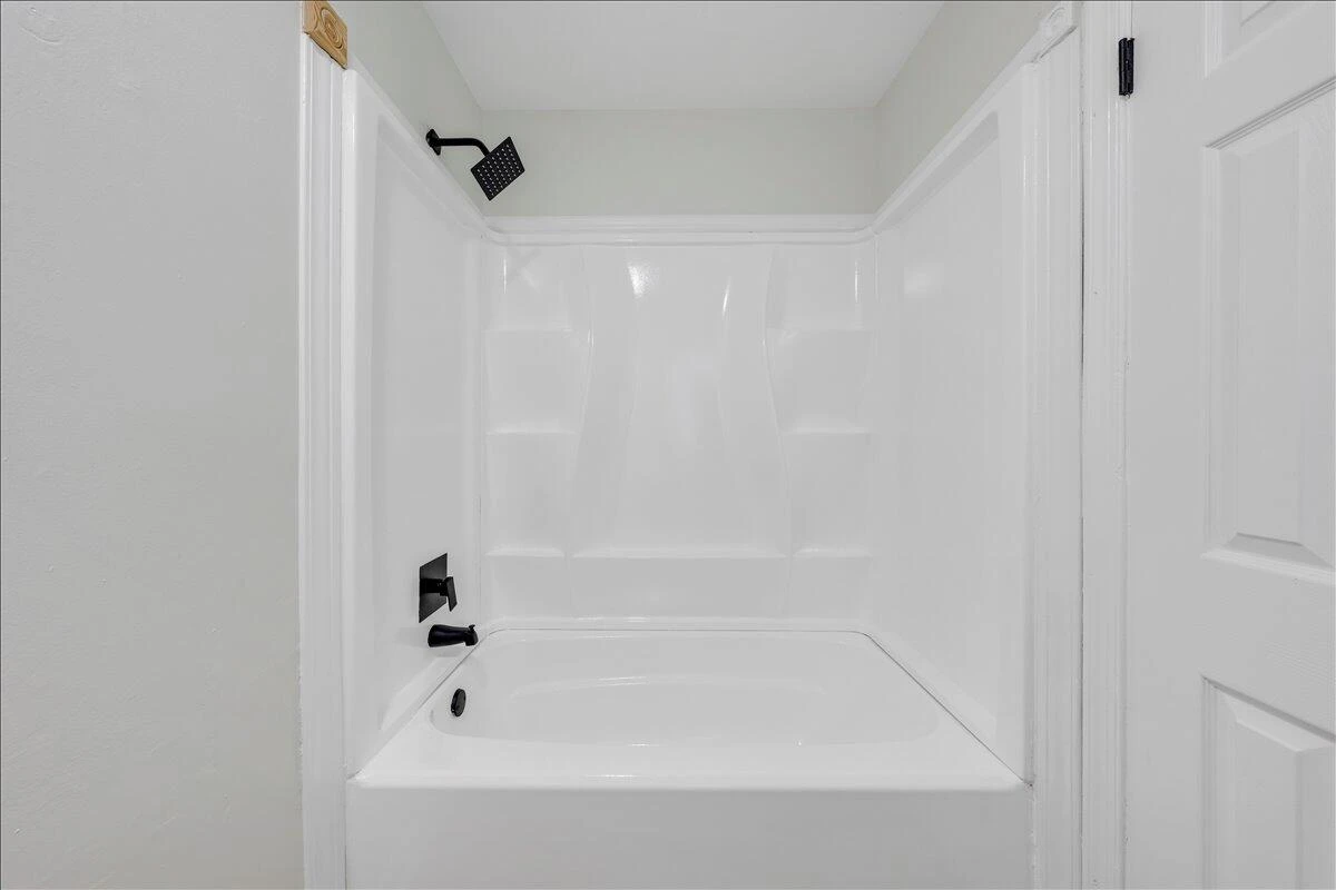 1072 Maywood DR - Photo 21