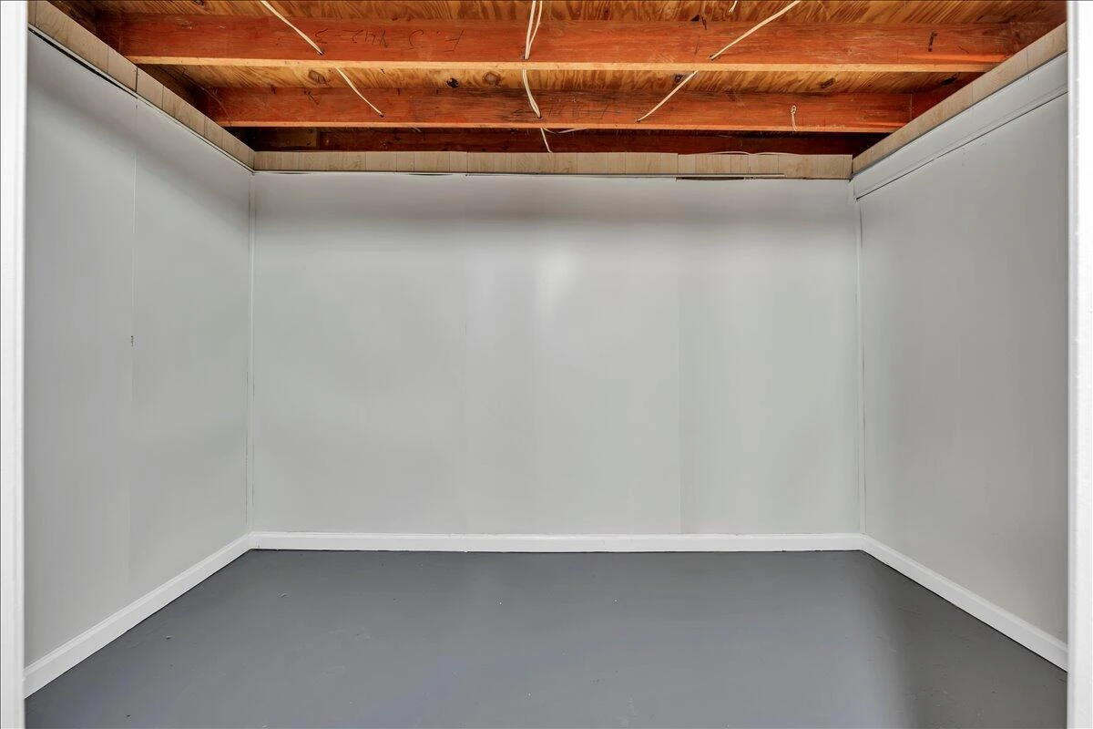 1072 Maywood DR - Photo 28