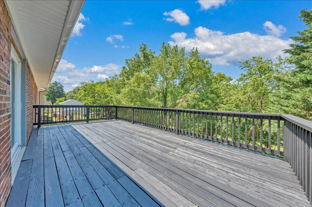 1072 Maywood DR - Photo 31