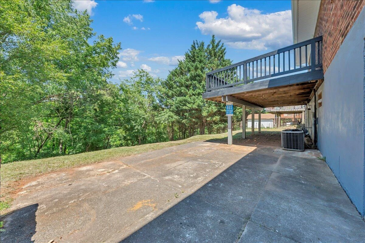 1072 Maywood DR - Photo 35