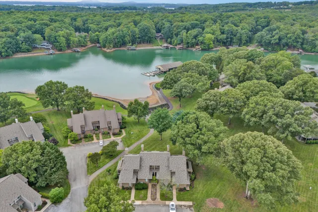 111 Fawn Haven LN, Huddleston, VA, 24104