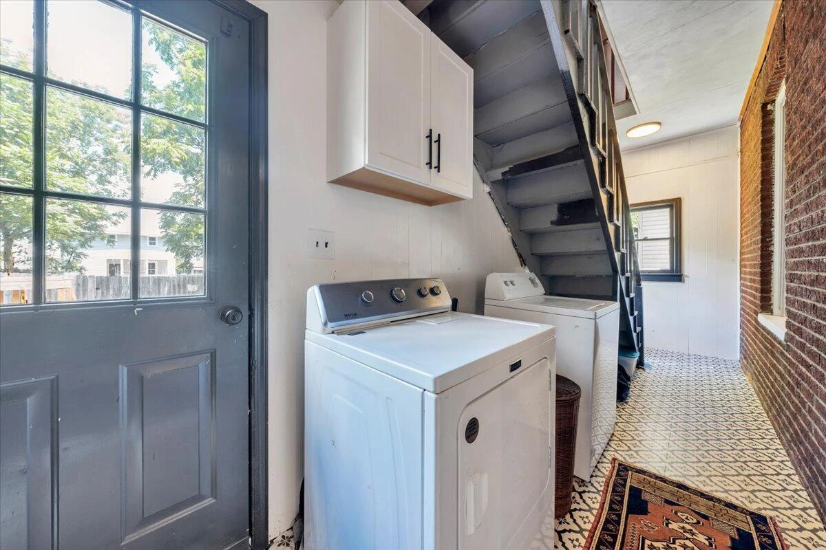 1516 7th ST SE - Photo 19