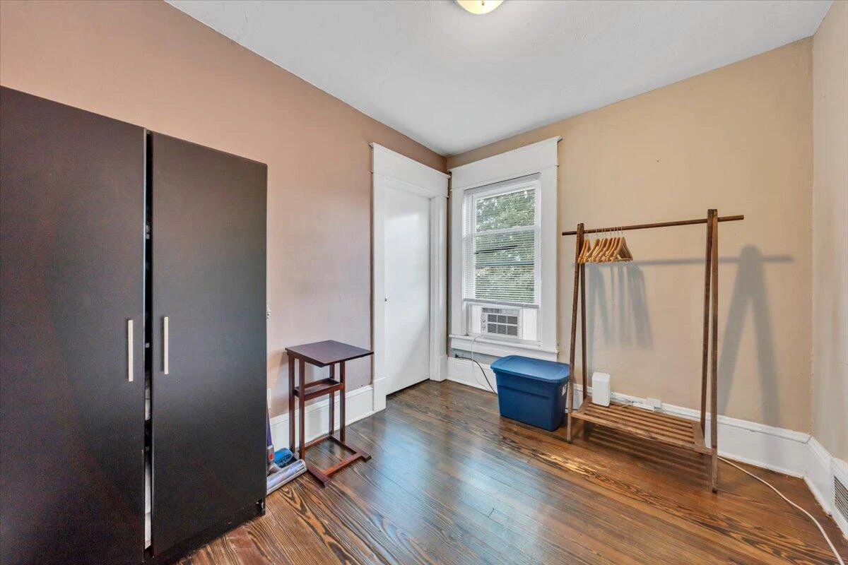 1516 7th ST SE - Photo 24