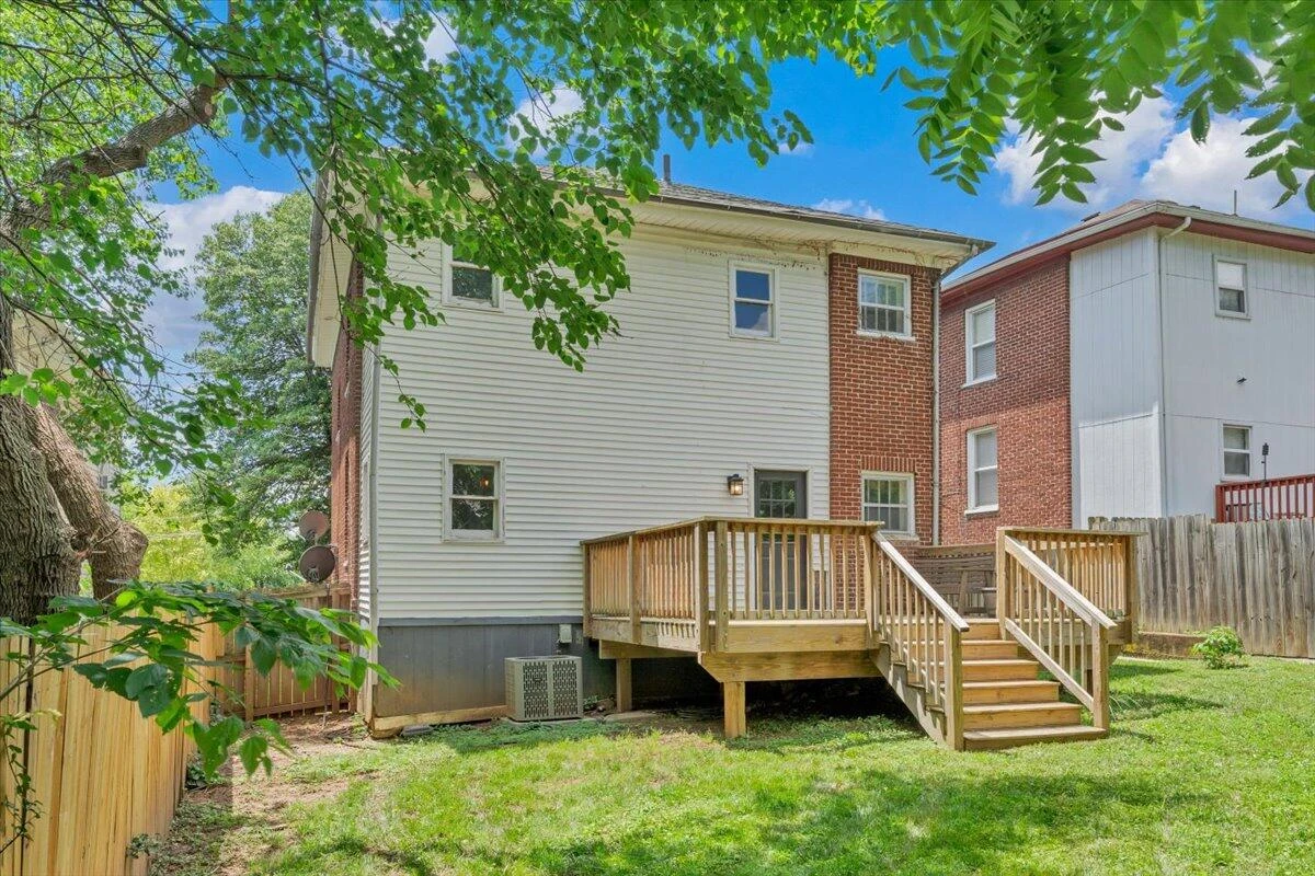 1516 7th ST SE - Photo 28
