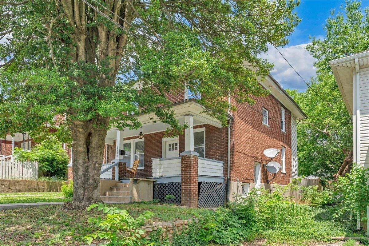 1516 7th ST SE - Photo 30