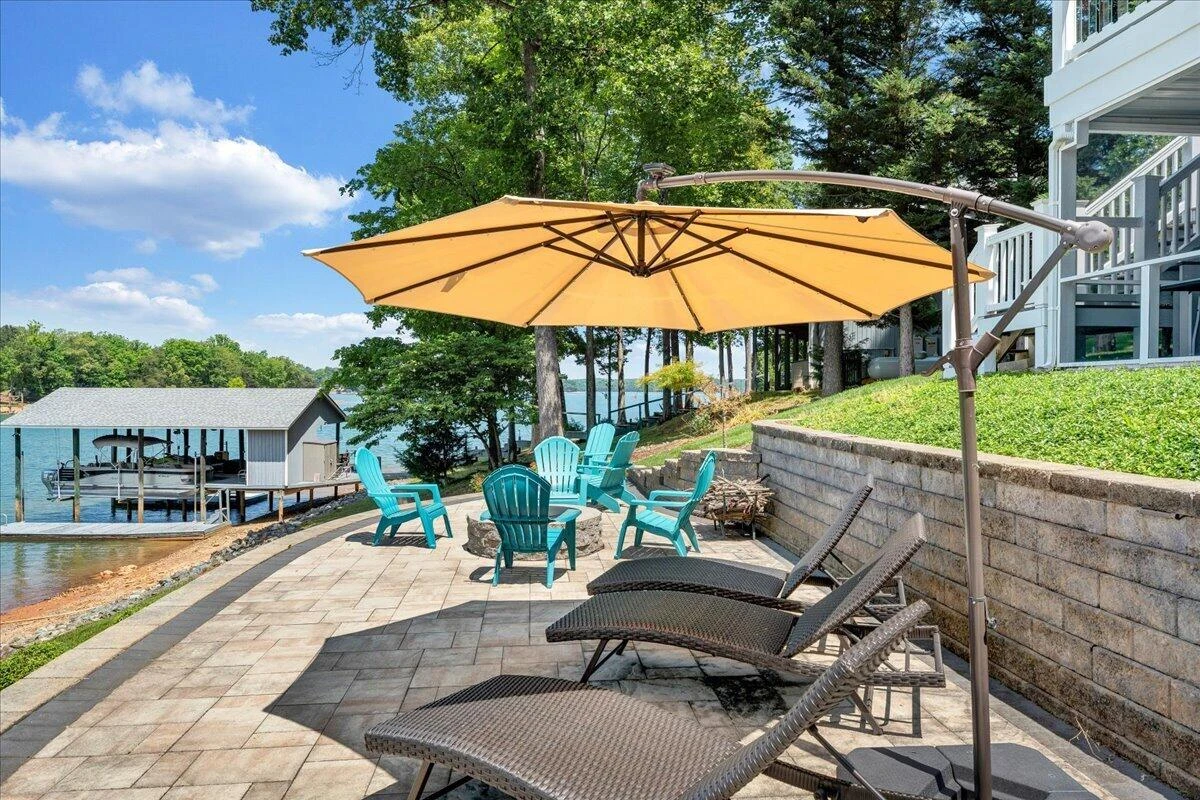 625 Winding Waters DR - Photo 14