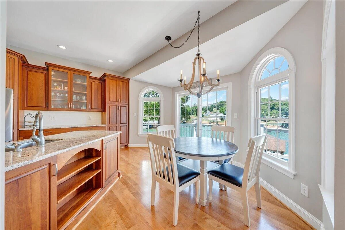 625 Winding Waters DR - Photo 30