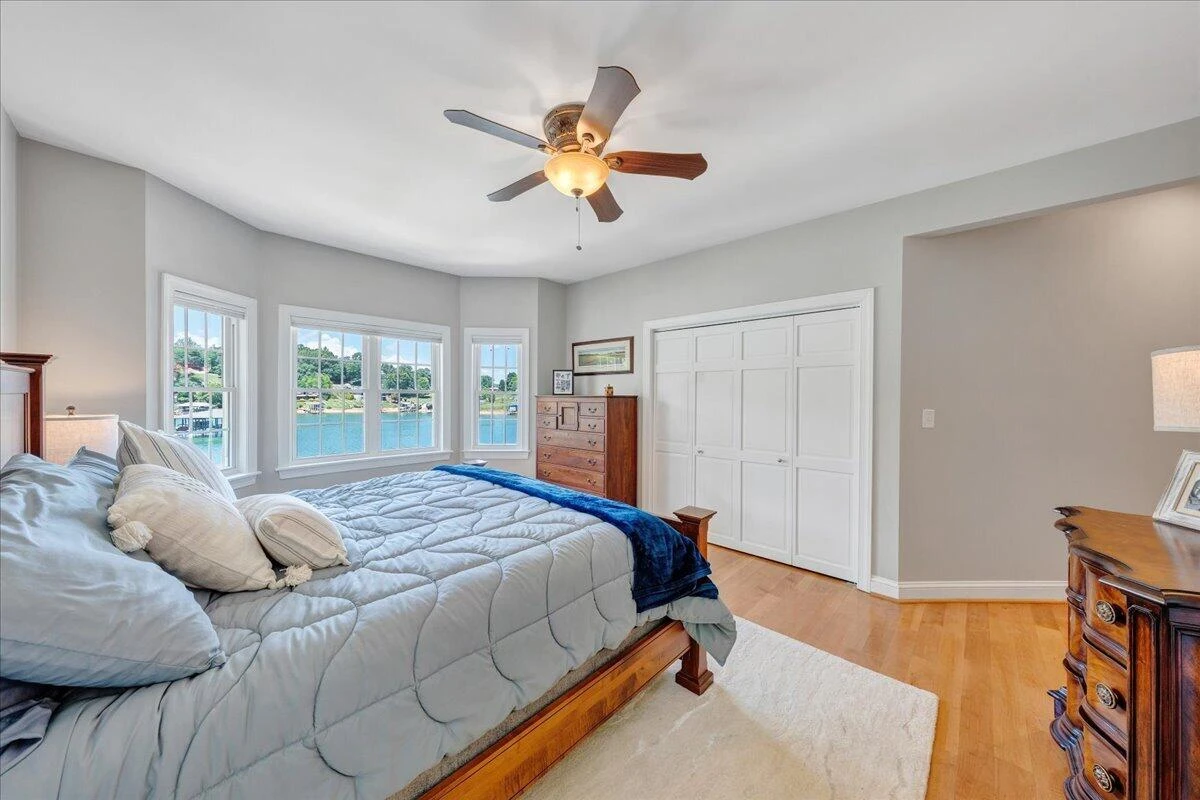 625 Winding Waters DR - Photo 38