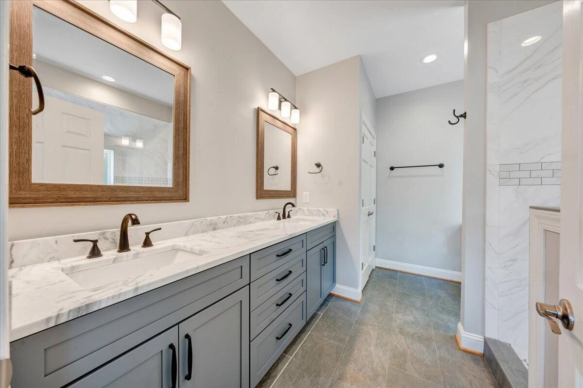 625 Winding Waters DR - Photo 40