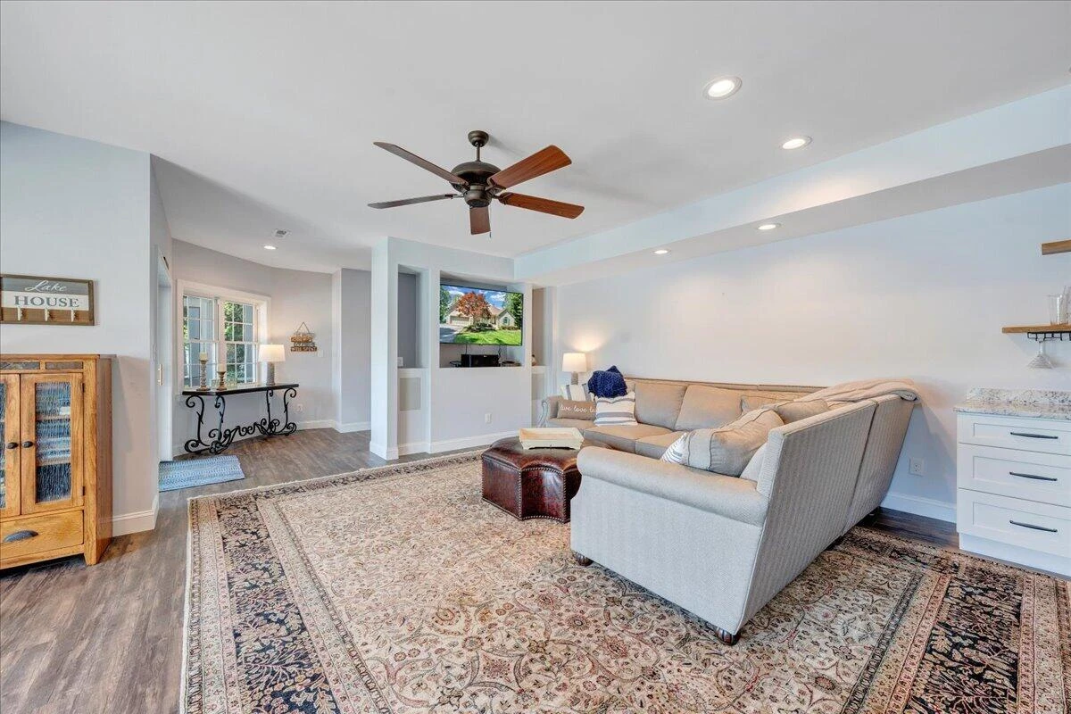 625 Winding Waters DR - Photo 50