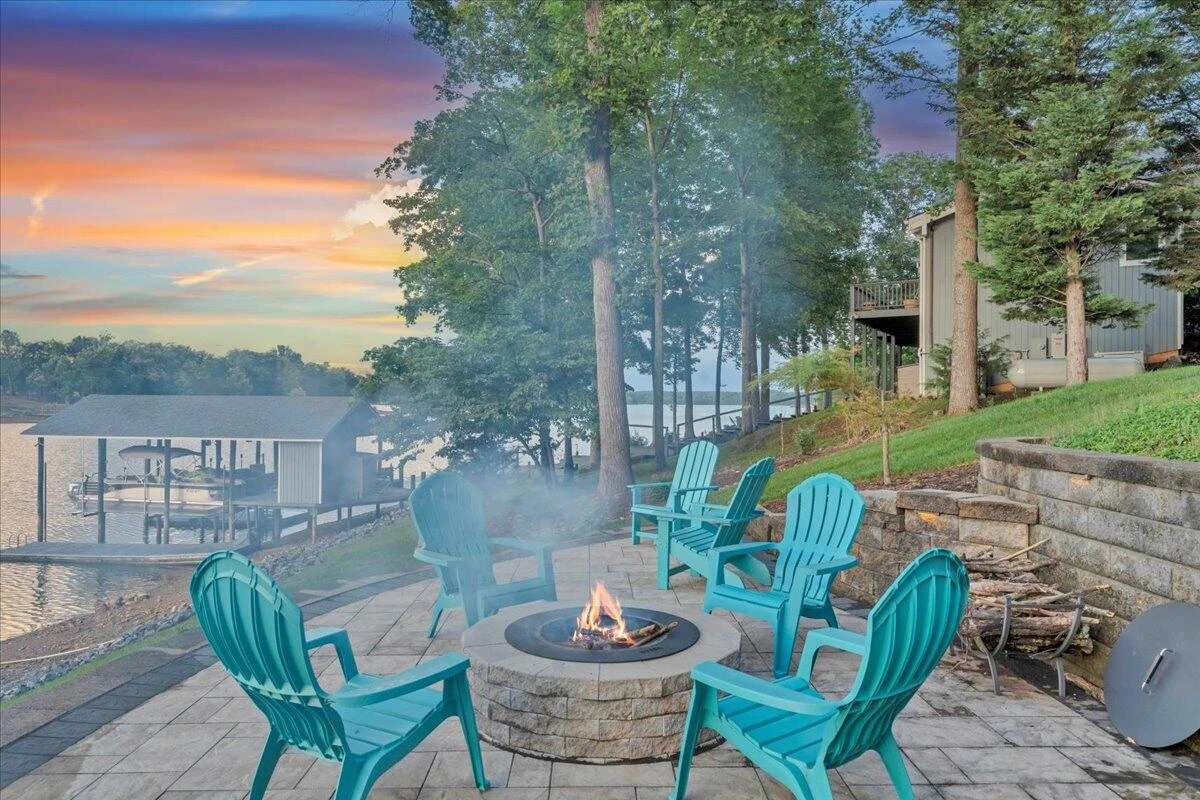 625 Winding Waters DR - Photo 86