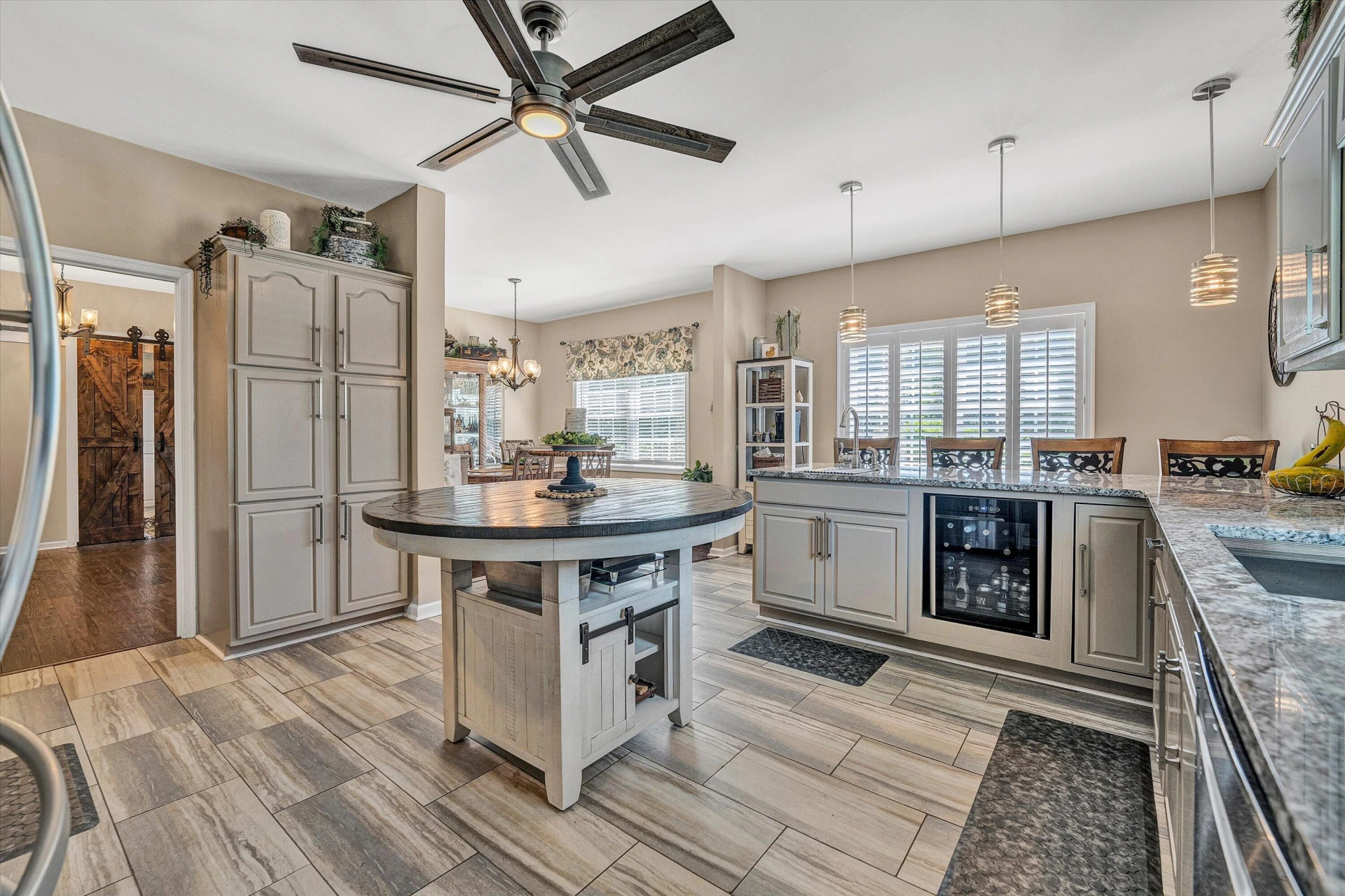 201 Spyglass LN - Photo 13