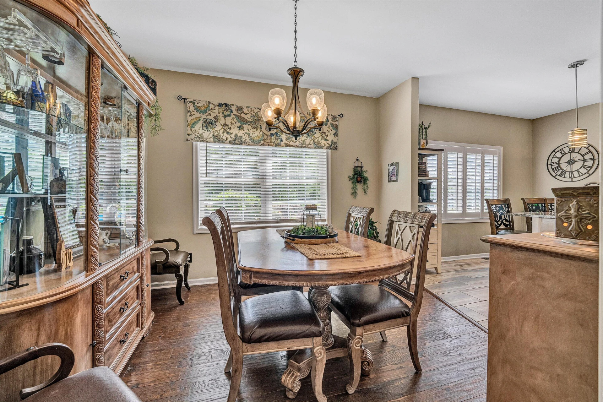 201 Spyglass LN - Photo 18