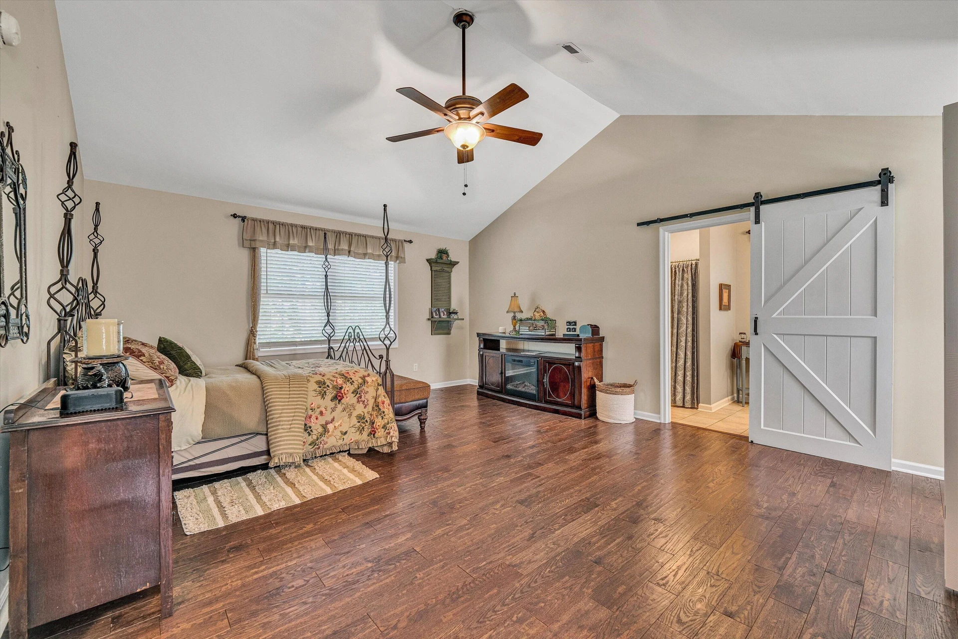 201 Spyglass LN - Photo 33