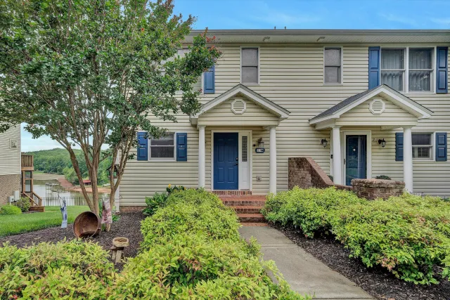 375 Cambridge CT