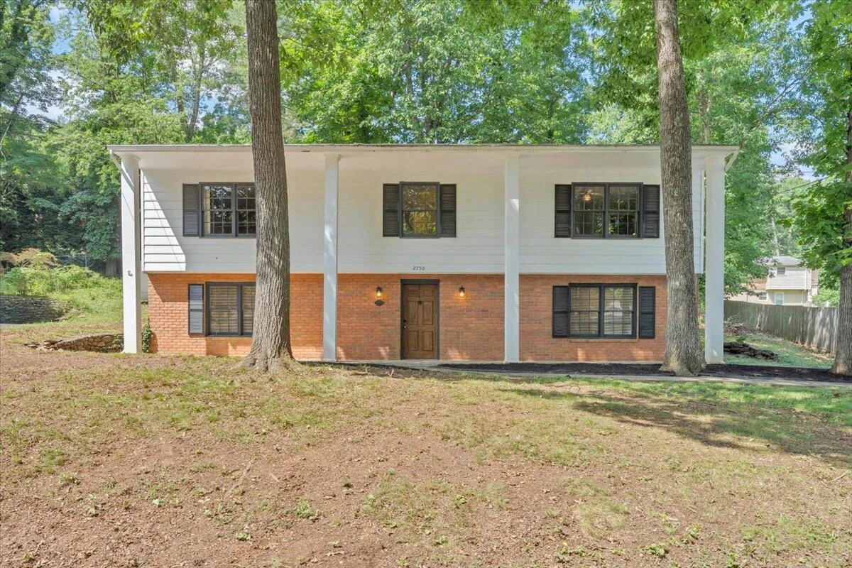 2750 White Pelican LN