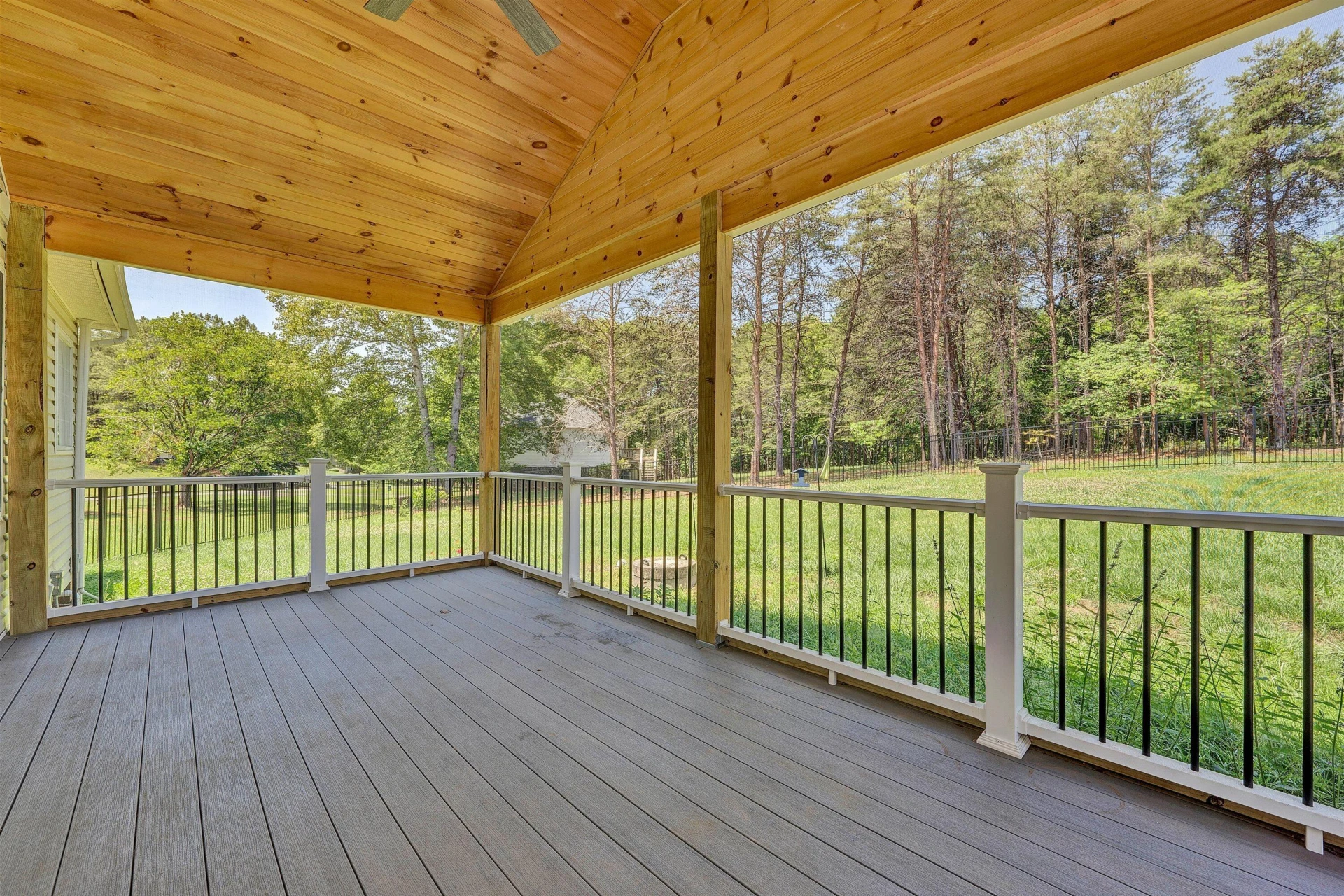 2651 Timberwood LN - Photo 27