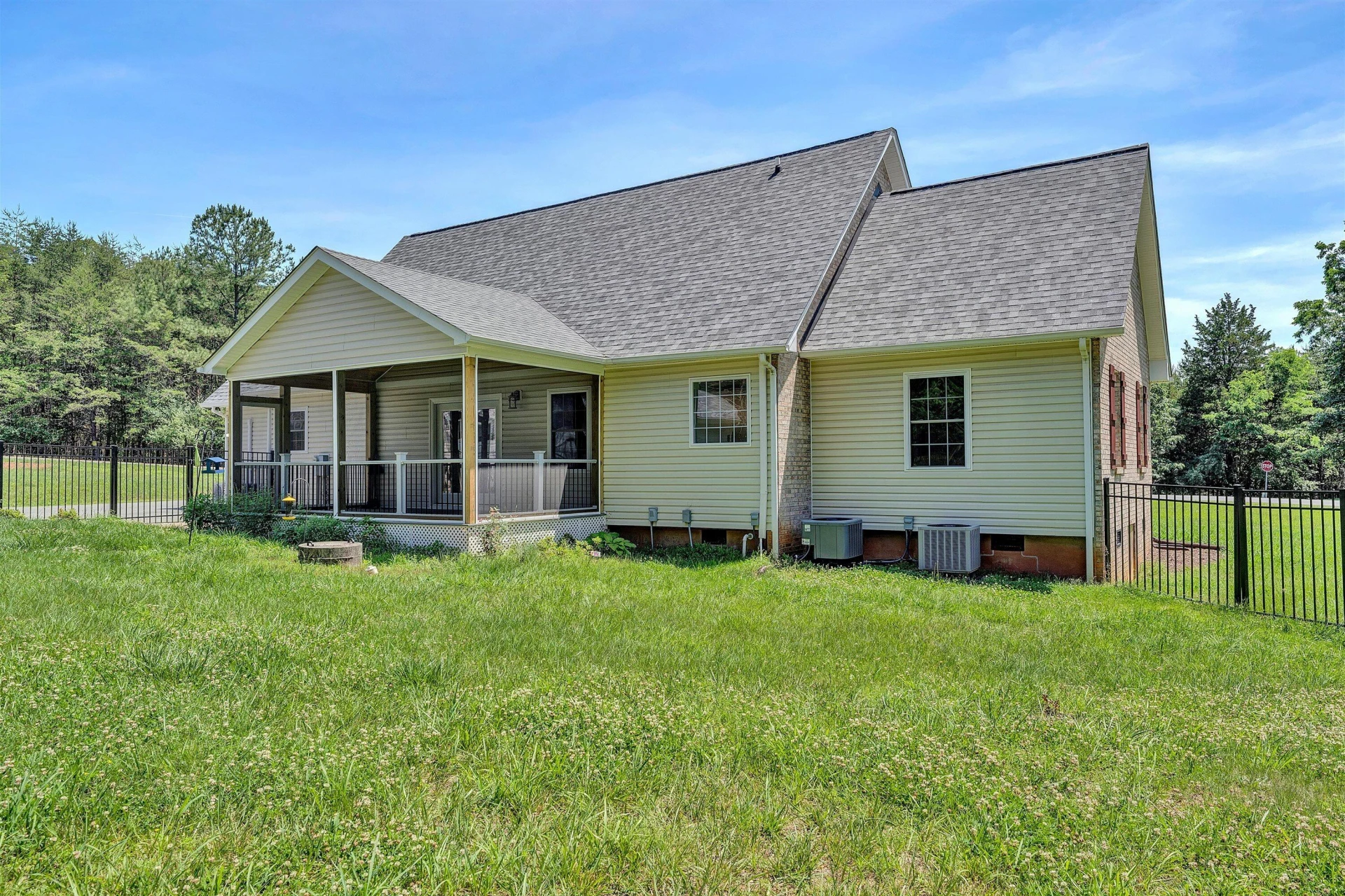 2651 Timberwood LN - Photo 35