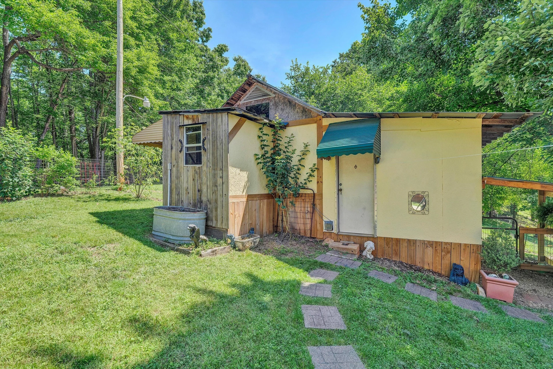 517 Elmer LN - Photo 40