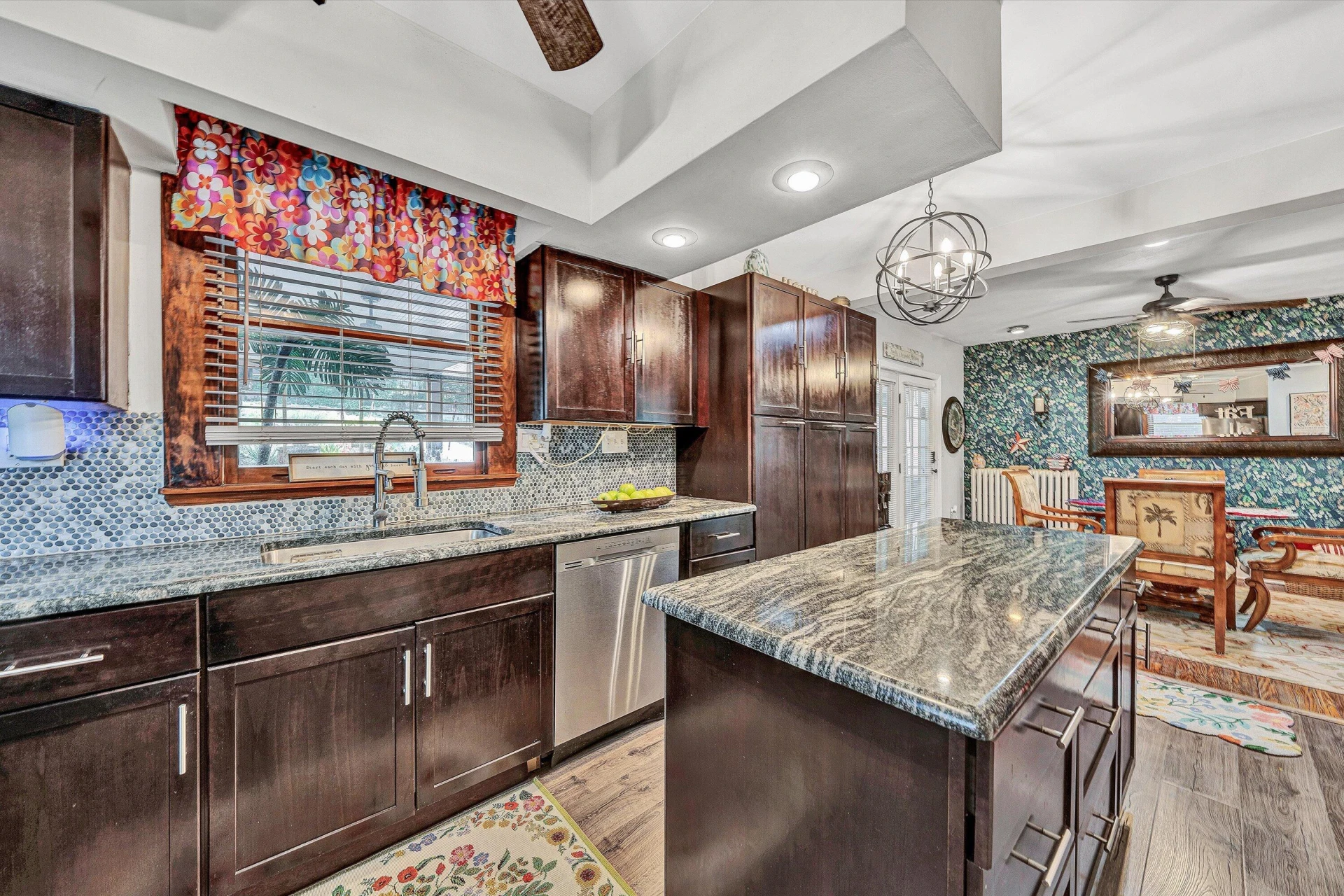 2015 Denniston AVE SW - Photo 13