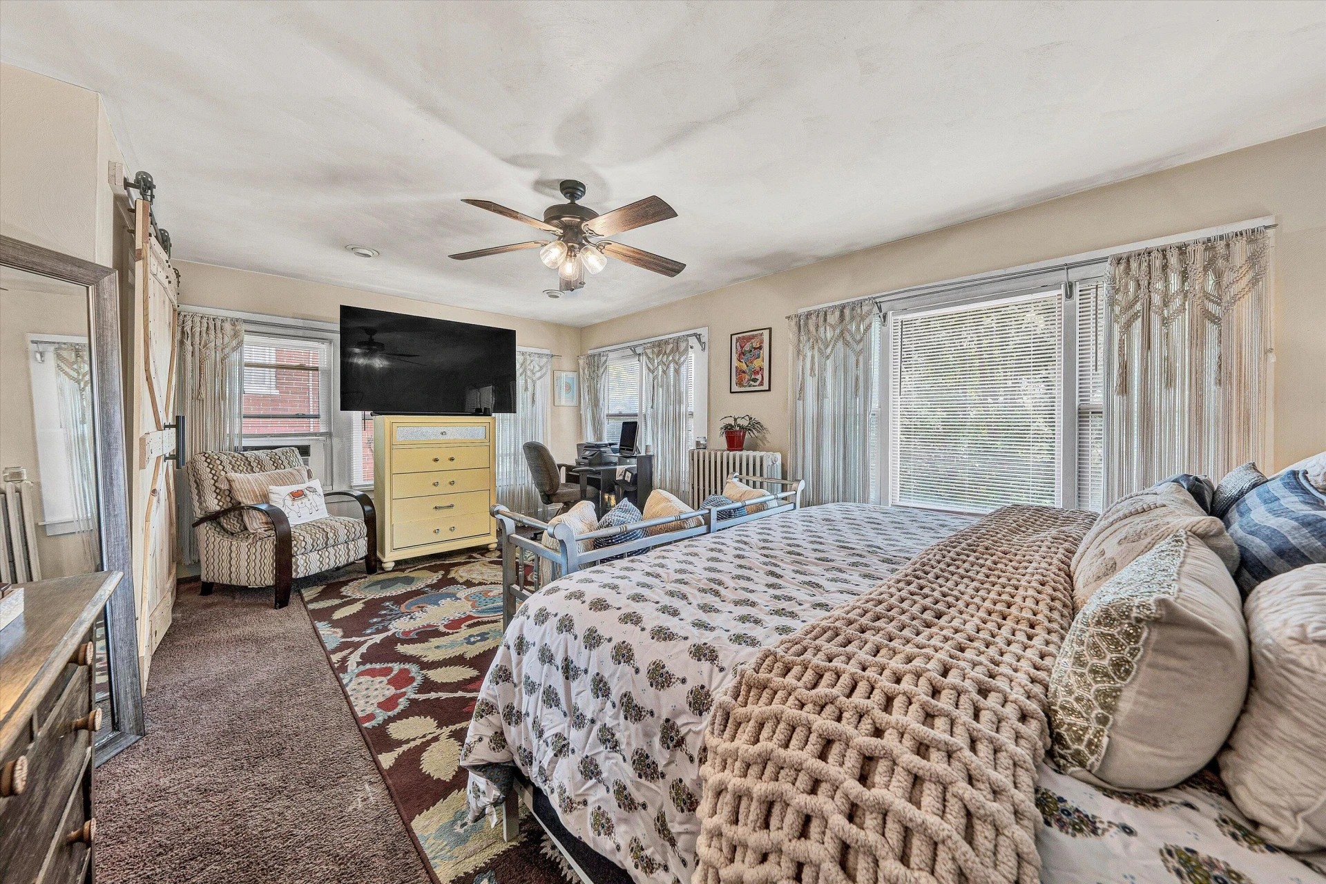 2015 Denniston AVE SW - Photo 25