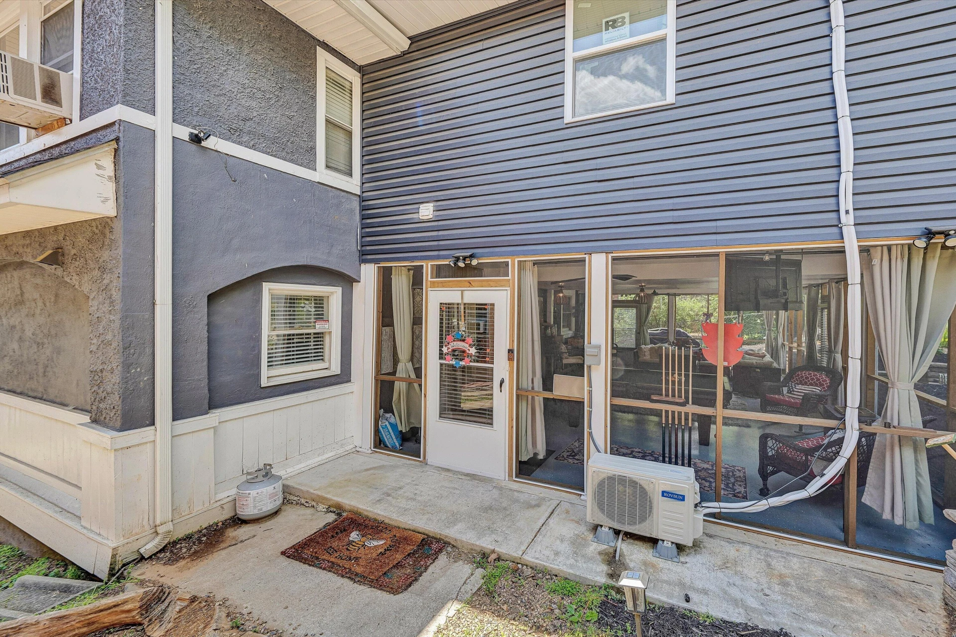2015 Denniston AVE SW - Photo 32