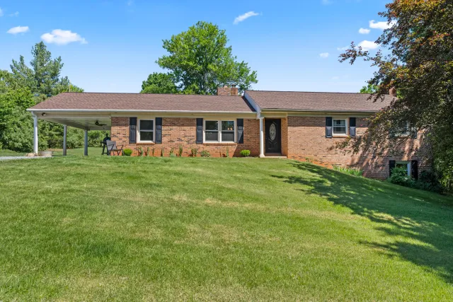 1324 Founding Way RD