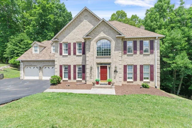8343 Strathmore LN
