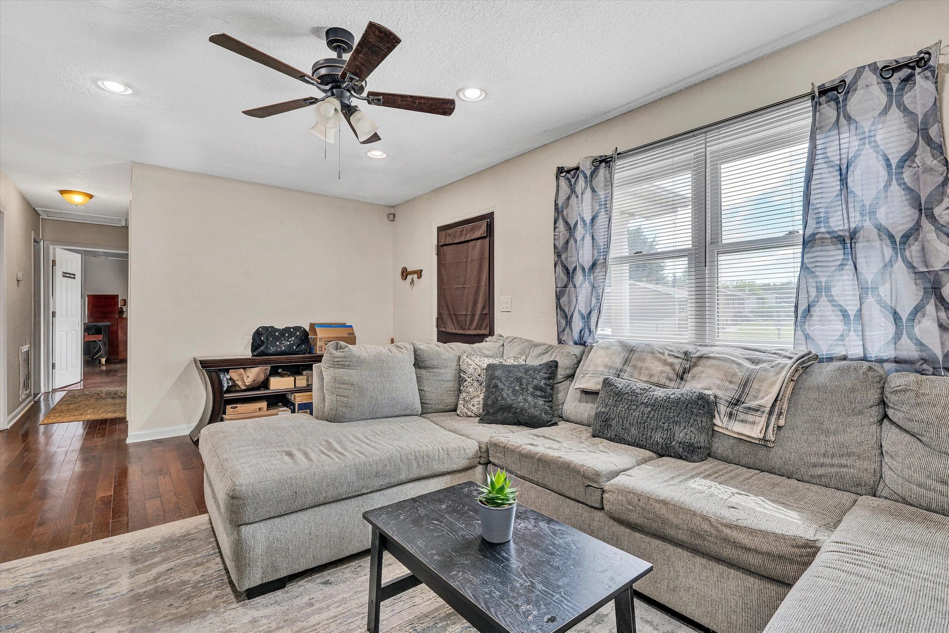 8402 Brubaker DR - Photo 4