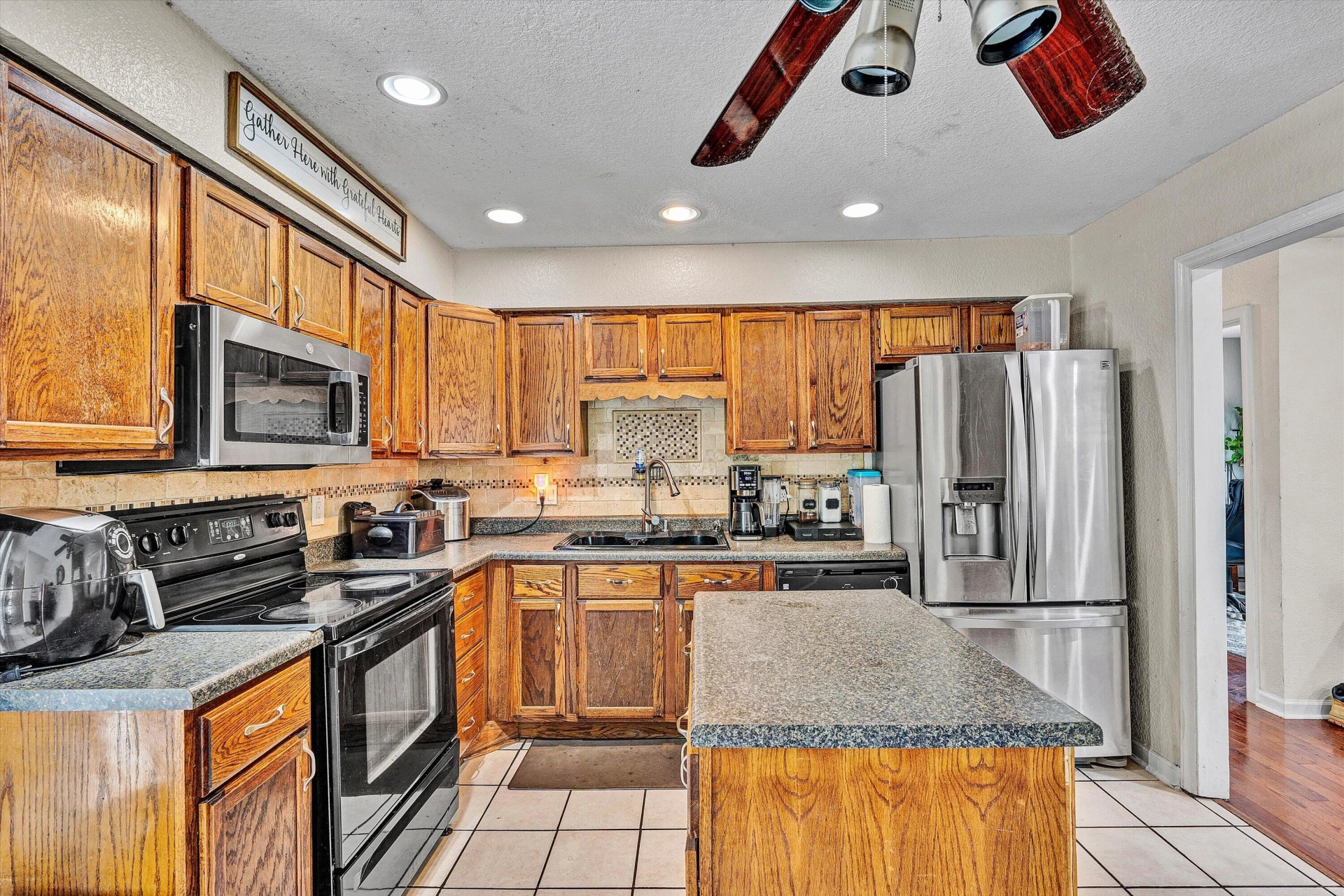 8402 Brubaker DR - Photo 7