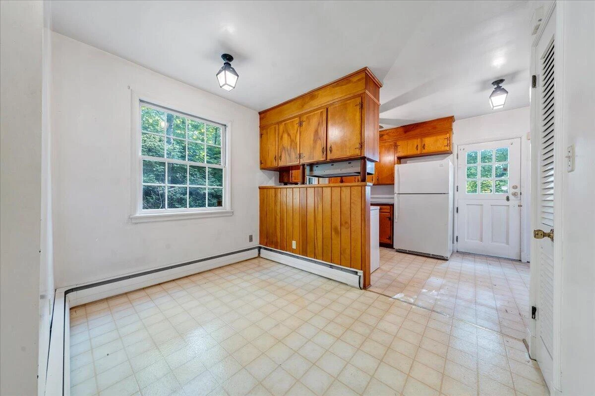 1009 Hardy RD - Photo 12