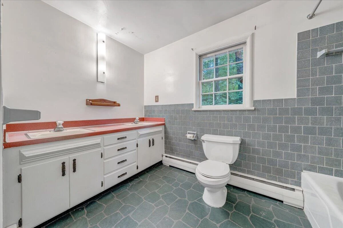 1009 Hardy RD - Photo 18