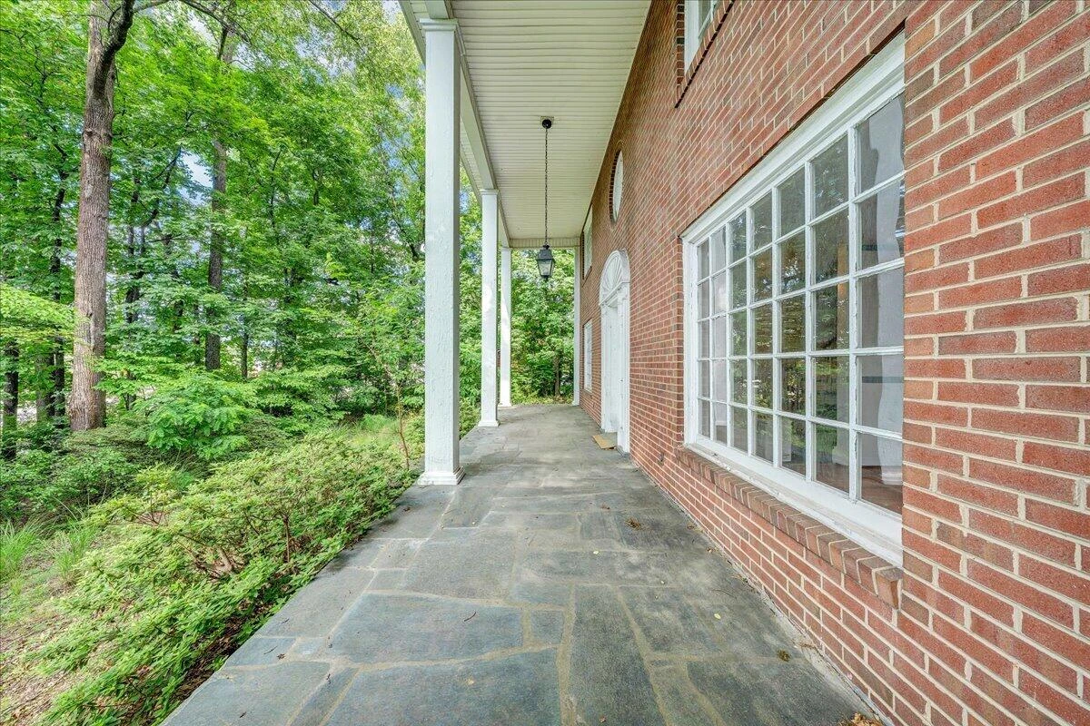 1009 Hardy RD - Photo 35