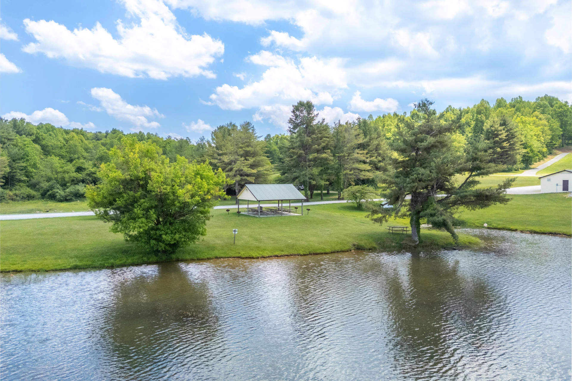 222 Greenwood LN SE - Photo 61
