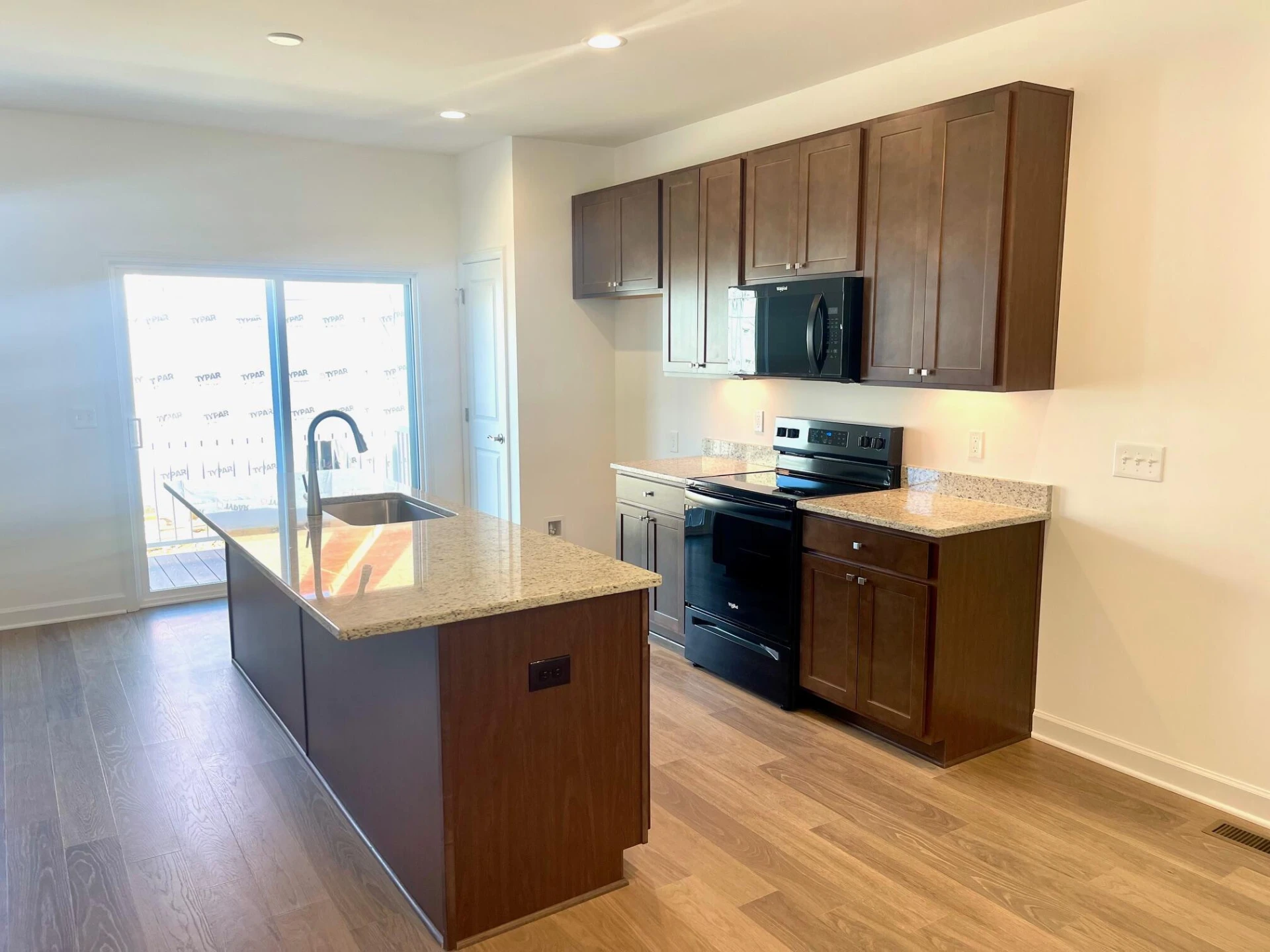 209 Broad ST - Photo 11