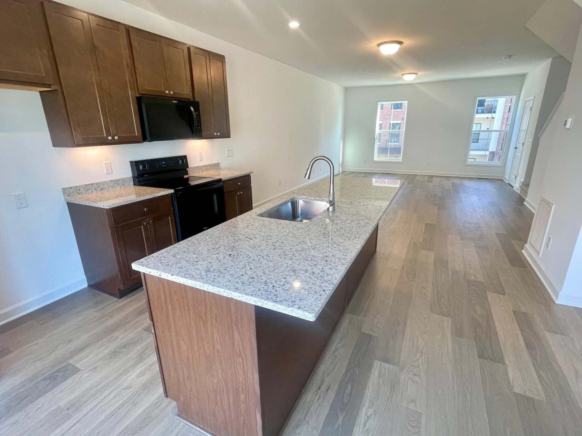209 Broad ST - Photo 13