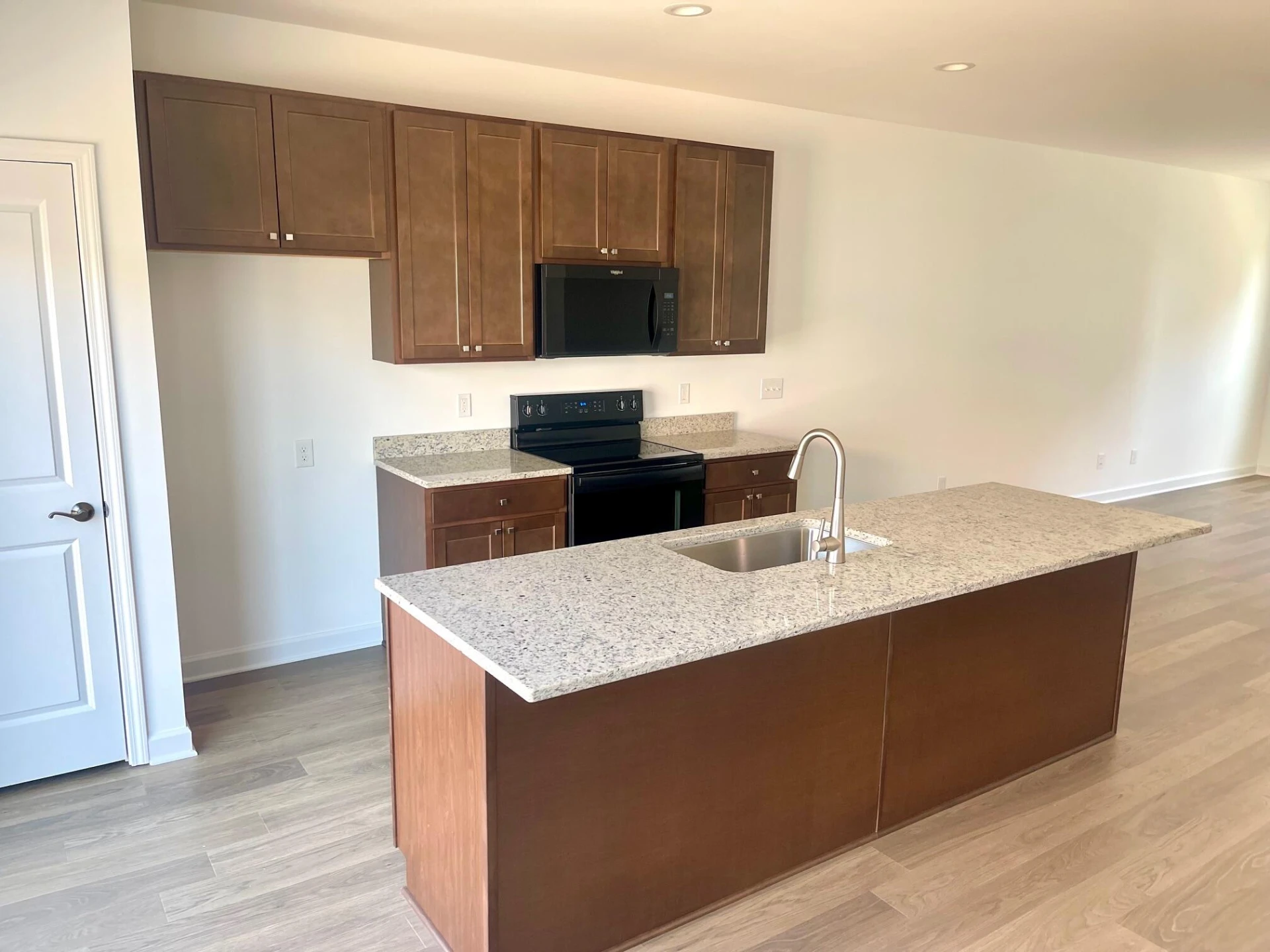 209 Broad ST - Photo 14