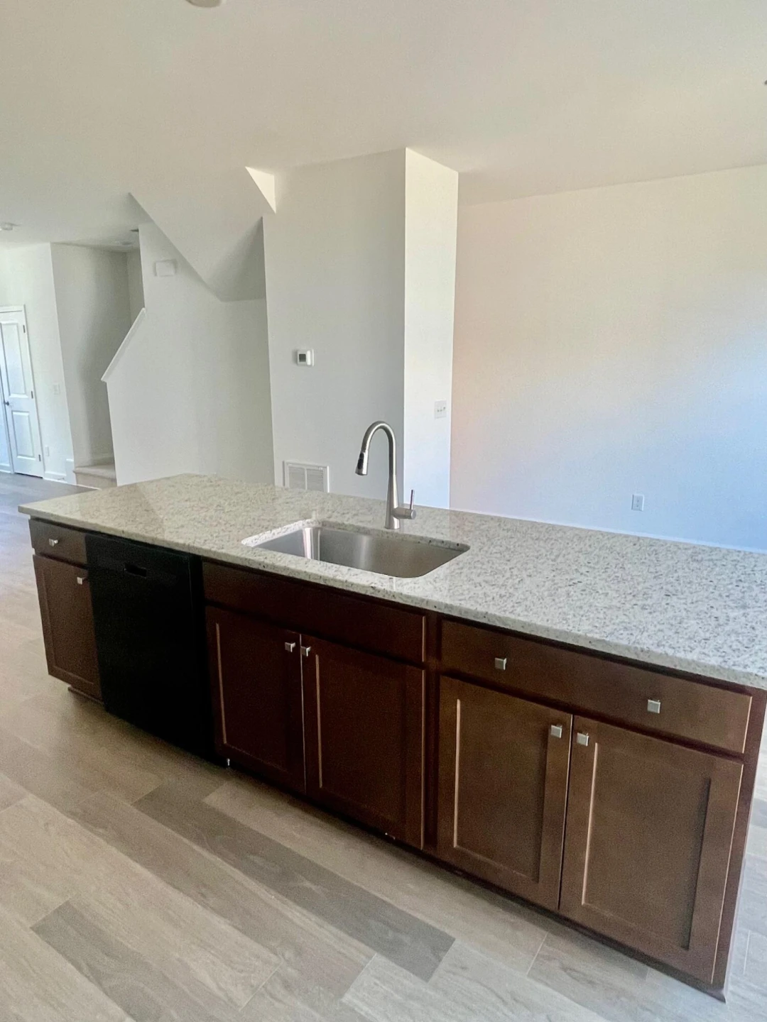 209 Broad ST - Photo 15