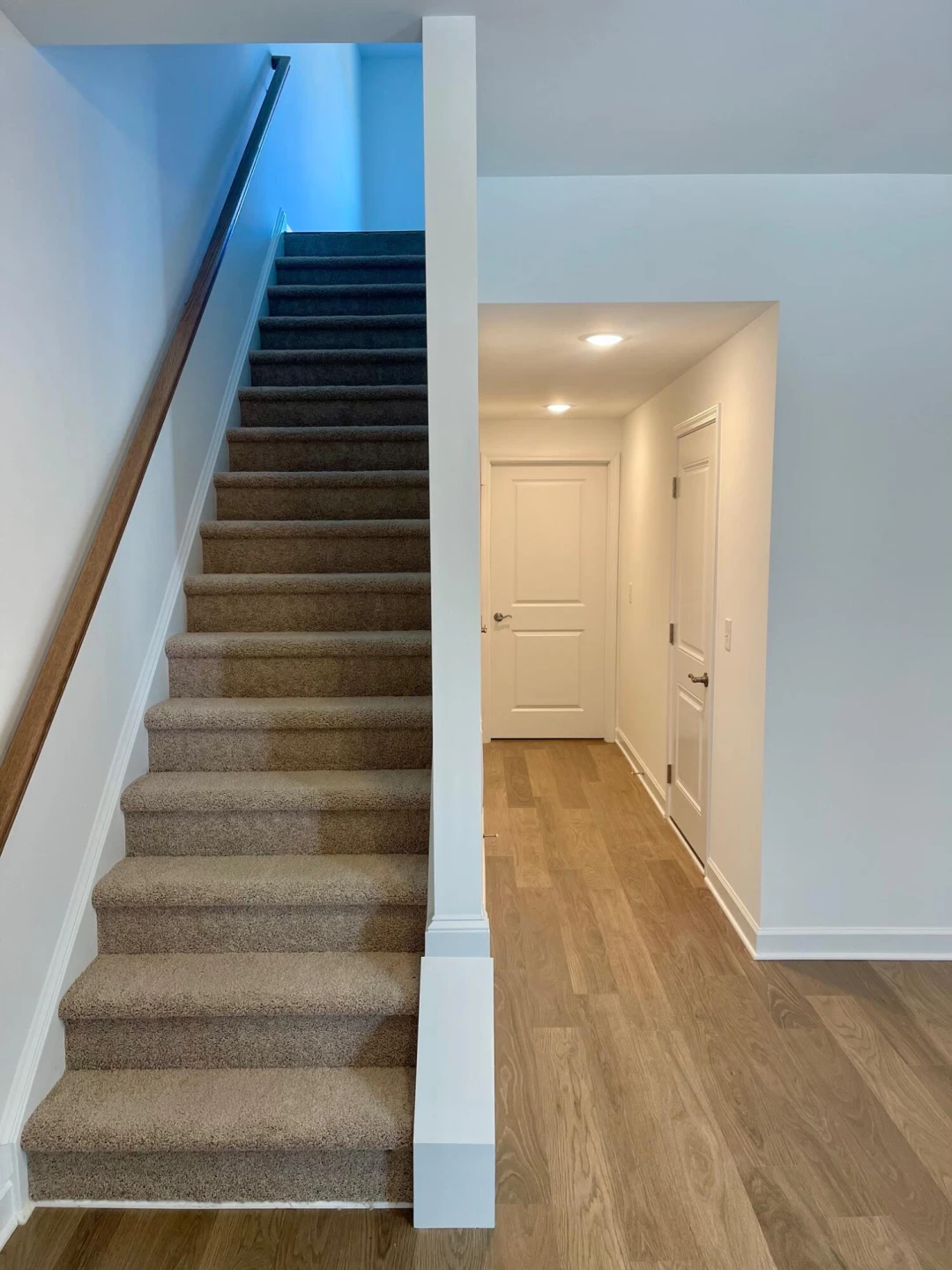 209 Broad ST - Photo 2