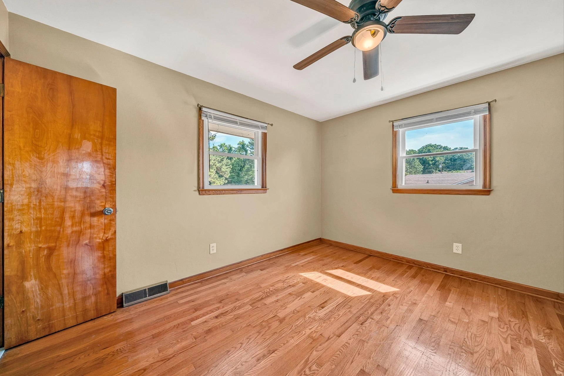 1129 Stoutamire DR - Photo 13